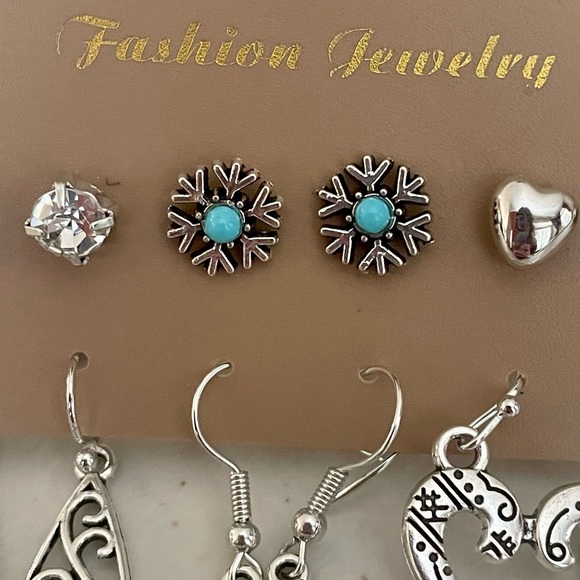 Filigree Heart Snowflake Earrings Set - Picture 5 of 5